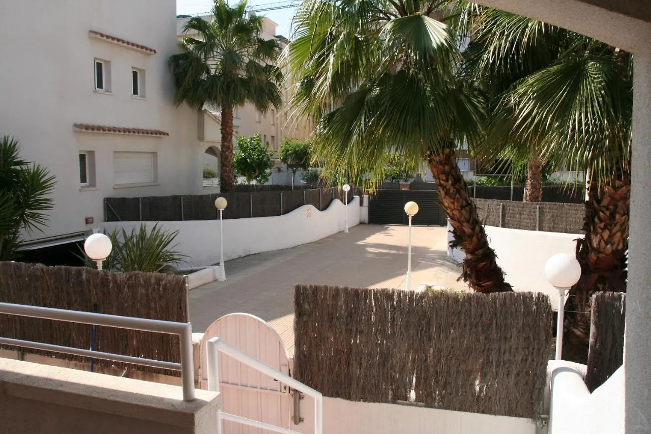 R22 Calafell Resort 0*,