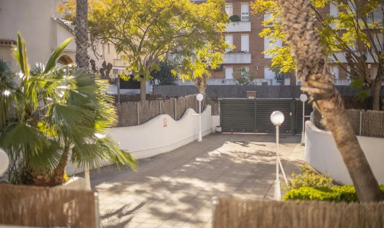 R22 Calafell Resort 0*,