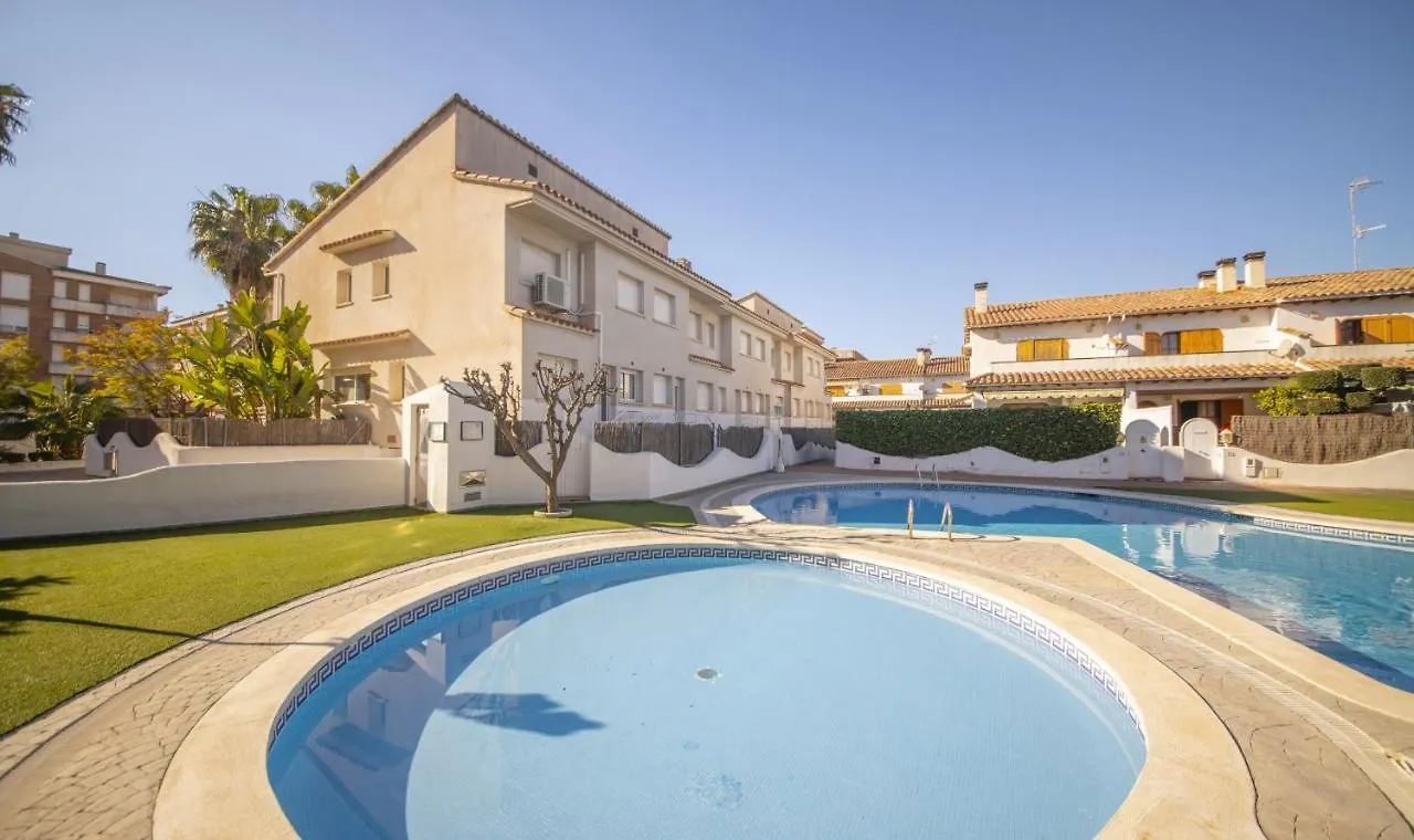R22 Calafell Resort 0*,
